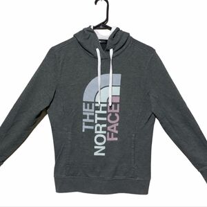 North Face Women’s Medium Trivert Patch Pullover Hoodie - Sage heathered green